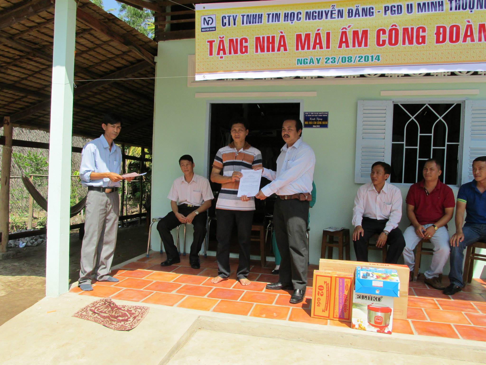 Cty TNHH Tin Học Nguyễn Đăng- PGD U Minh Thượng Bàn Giao Tặng Nhà Mái Ấm Công Đoàn 23/08/2014